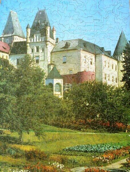 Foto-Schloss Maissau.JPG