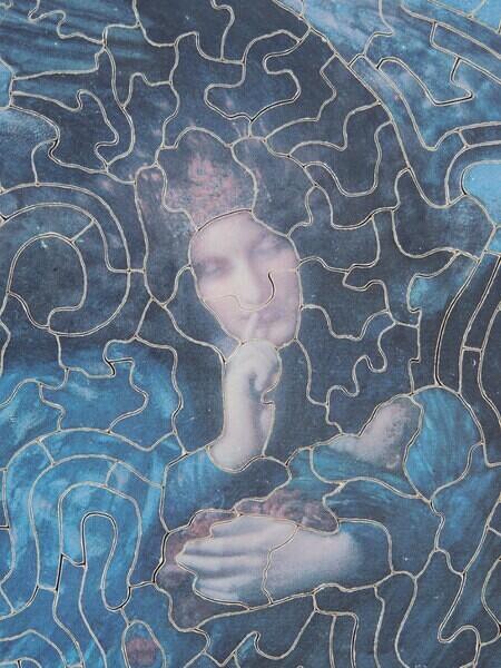 Detail 1 (Medium)