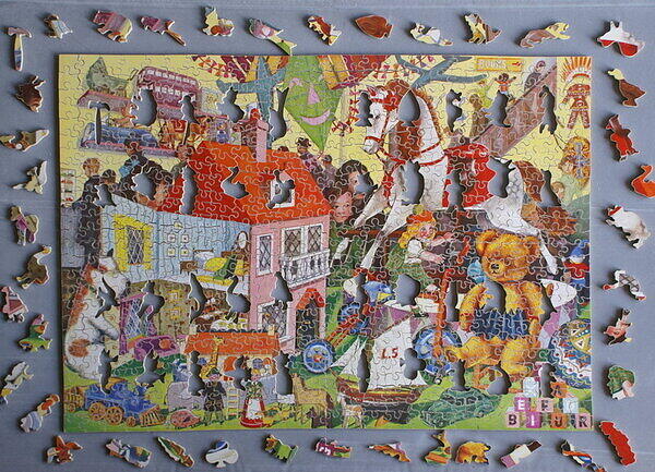 THE TOY SHOP 001.jpg