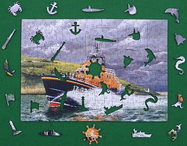 Falmouth Lifeboat (Separated Figurals).JPG